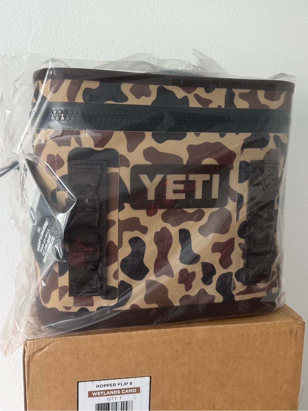 Yeti Hopper Flip 8 Wetlands Camo | New